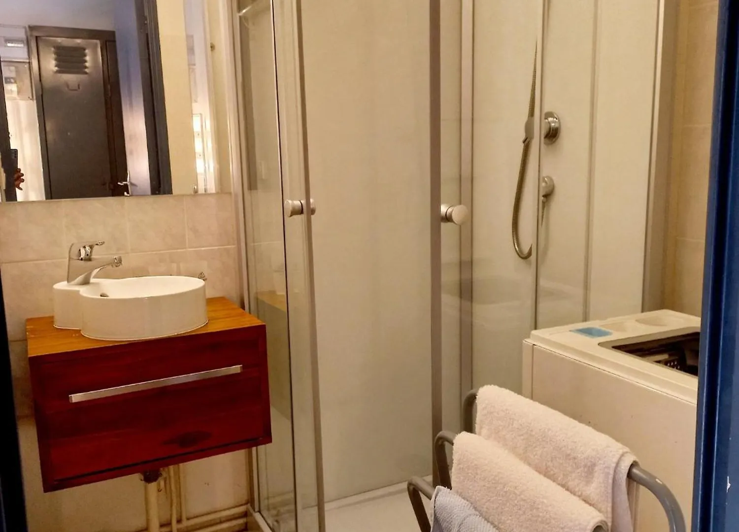 Sur Le T M B Centre Village Studio Lumineux Ле-Контамин-Монжуа Апартаменты